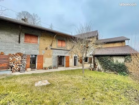 ferme 10 pièces 237 m²