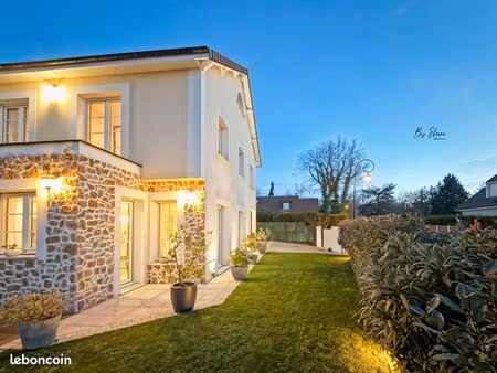 maison 6 pièces 139 m²