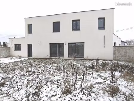 maison 8 pièces 230 m²