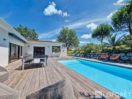 maison 5 pièces 184 m²