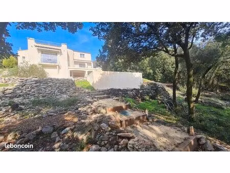 villa 4 pièces 134 m²