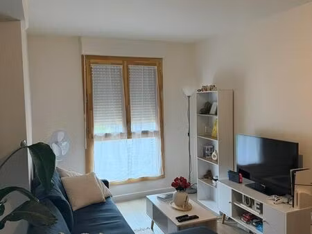 t3 meublé 62 m² – balcon plein sud – 2 parkings – bussy-st-georges