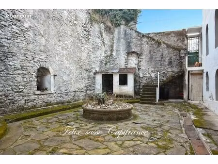 immeuble 6 pièces 54 m²