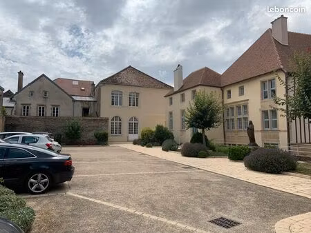 proche centre langres grand f5 de 150m2