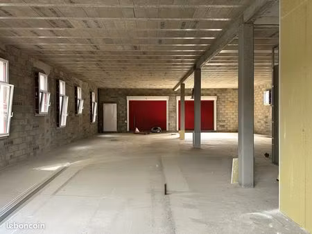 local commercial neuf 170m2