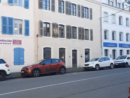 local commercial rdc 46m² centre ville dax