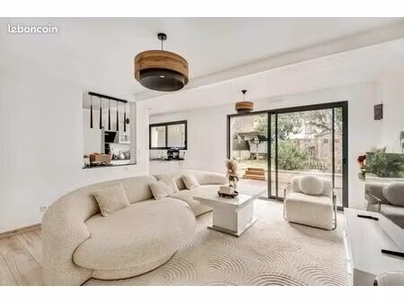 maison 6 pièces 130 m²