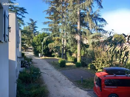 duplex familial avec jardin privatif en copropriété