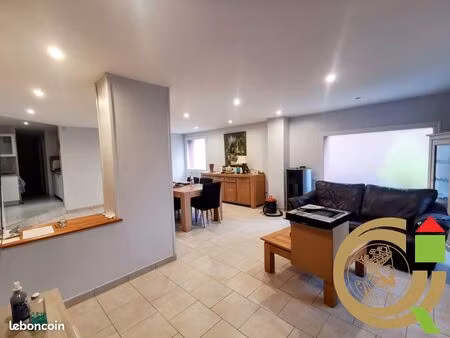 immeuble 195 m² croix-en-ternois