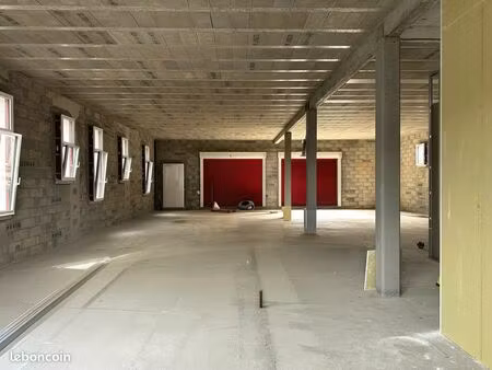 local commercial neuf 120m2
