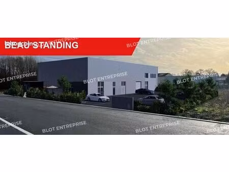 local d'activité 300 m²