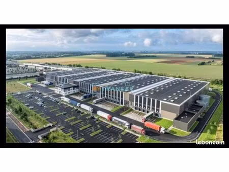 local d'activité 6 280 m²