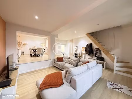 maison de ville 4 pièces 118 m²