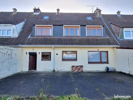 une maison mitoyenne de 117 m²