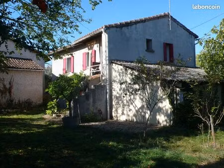 maison à louer aiguelèze