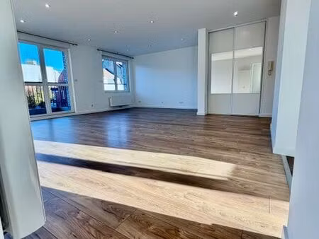 appartement 80 m² refait à neuf – traversant – balcon – lille / loos