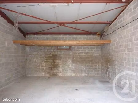 local industriel 55 m²