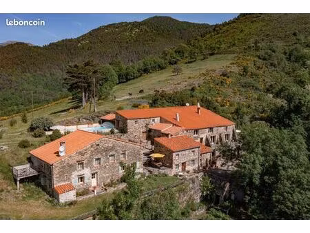 propriété 20 pièces 495 m²