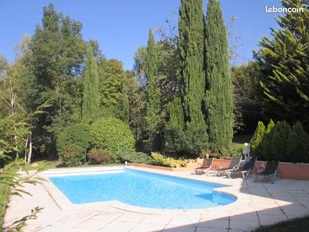 maison 6 pièces 195 m²