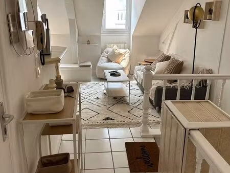 t2 avec terrasse – rénové à neuf  style & équipements haut de gamme