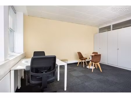 bureau privé à louer pour 2 personnes à espace européen de l'entreprise