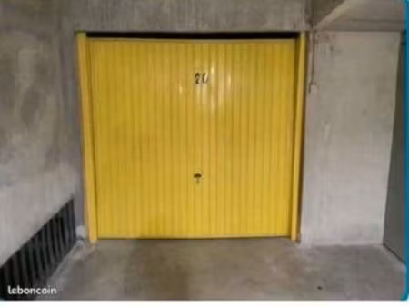 garage box fermé chaussée bocquaine reims