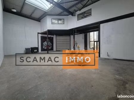 local d'activité 247 m²