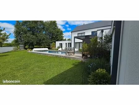 maison récente 5 chambres - piscine