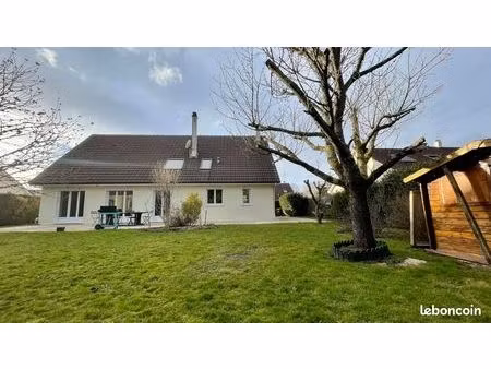 maison domaine d'armainvilliers 190 m² 5 chambres