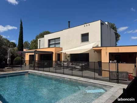 villa contemporaine avec piscine et jardin arboré – castelnau le lez- 180 m² 1 266 m²