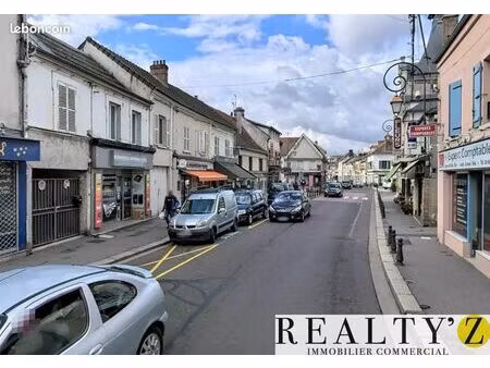 local commercial 70 m²