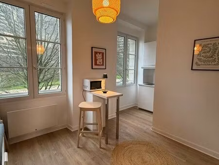 studio hypercentre face chateau