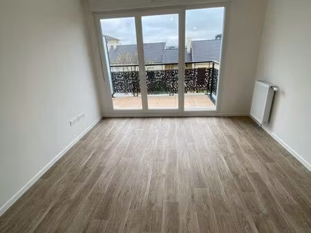 ? t2 récent – lumineux – balcon – loi pinel