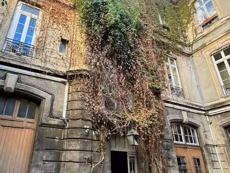 appartement de réception ecusson