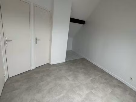 a louer studio 12 m2 carrez