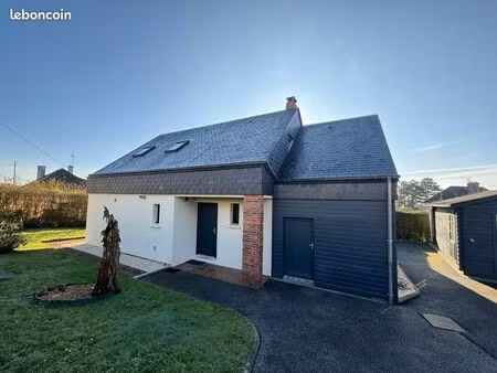 maison d’architecte 4 chambres dont une au rez de chaussée 132m2 dans quartier proche des 