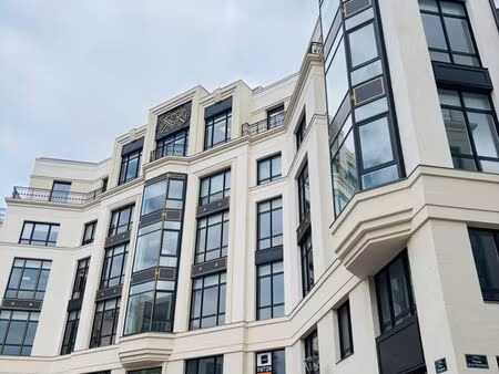 bureau privatif 15 m² entièrement équipé – val d’europe / chessy