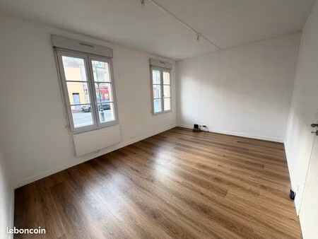 local professionnel 16m2