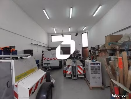 local d'activité 265 m²