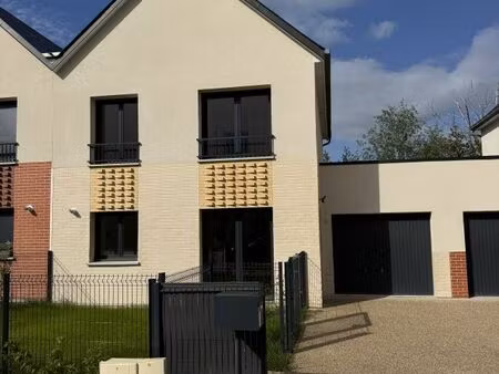 pavillon 4 pièces 83 m²