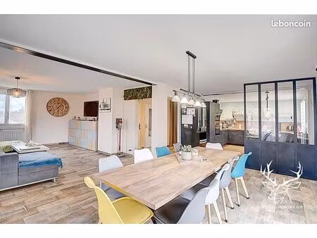 maison 5 pièces 185 m²