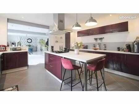 maison familiale 167 m2 avec double garage proche a13