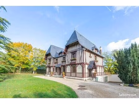 maison 8 pièces 400 m²