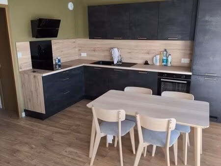location à chavagnes - appartement 70 m² refait à neuf avec 3 chambres spacieuses  très lu