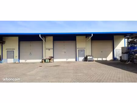 location surface de stockage