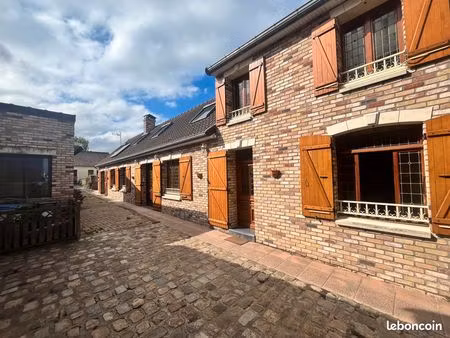 maison individuelle à burbure