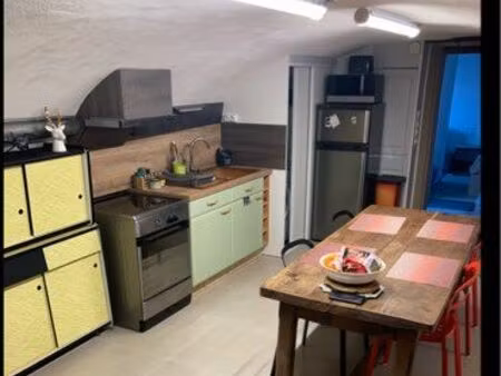 très bel appartement t2  42m2  neuf  «loué en meublé» avec 1 pièce de vie voutée de 26m²  