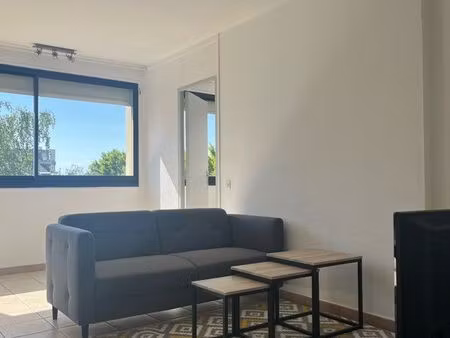 t4 rénové à louer