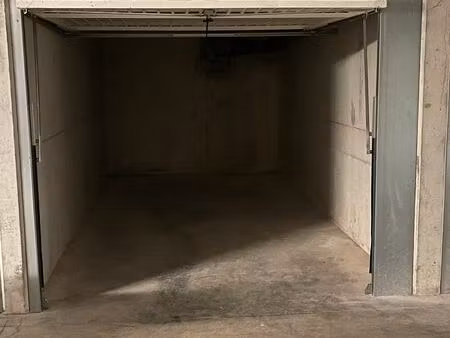 garage fermé et sécurisé juvignac