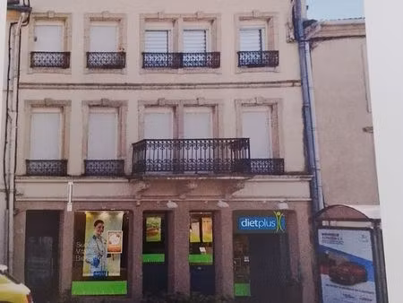 location local commercial